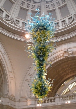 Chihuly Chandelier, Victoria & Albert Museum London - Travel  England